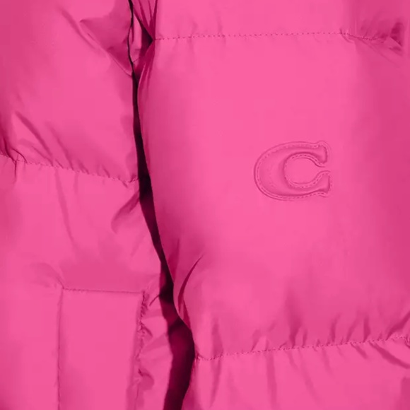 New💗Coach Short Down Puffer. Color: Pink - Picture 4 of 5